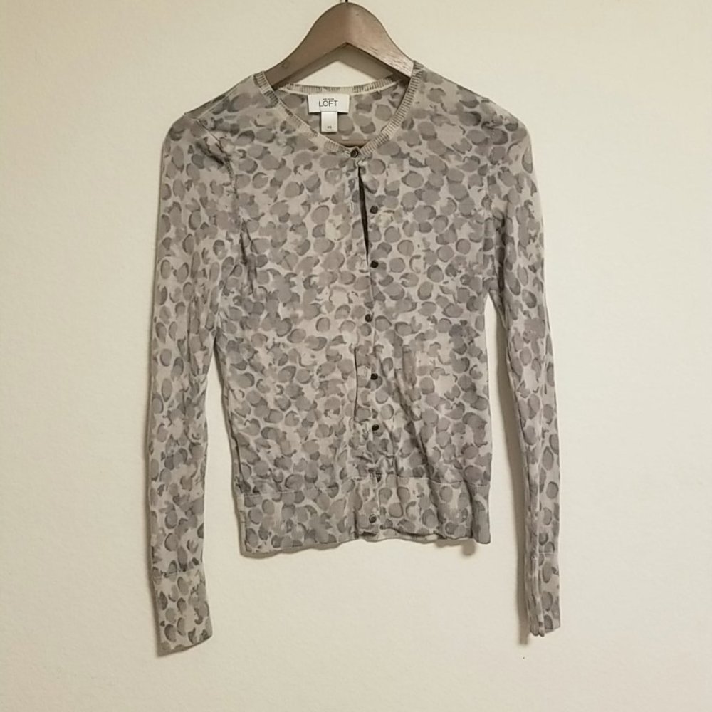 🌻Ann Taylor LOFT cardigan Size XS